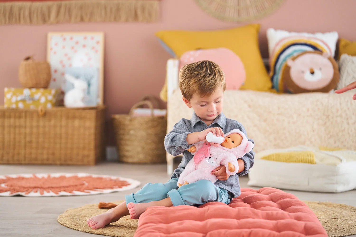 Bébé Calin Loving Teddy Bear