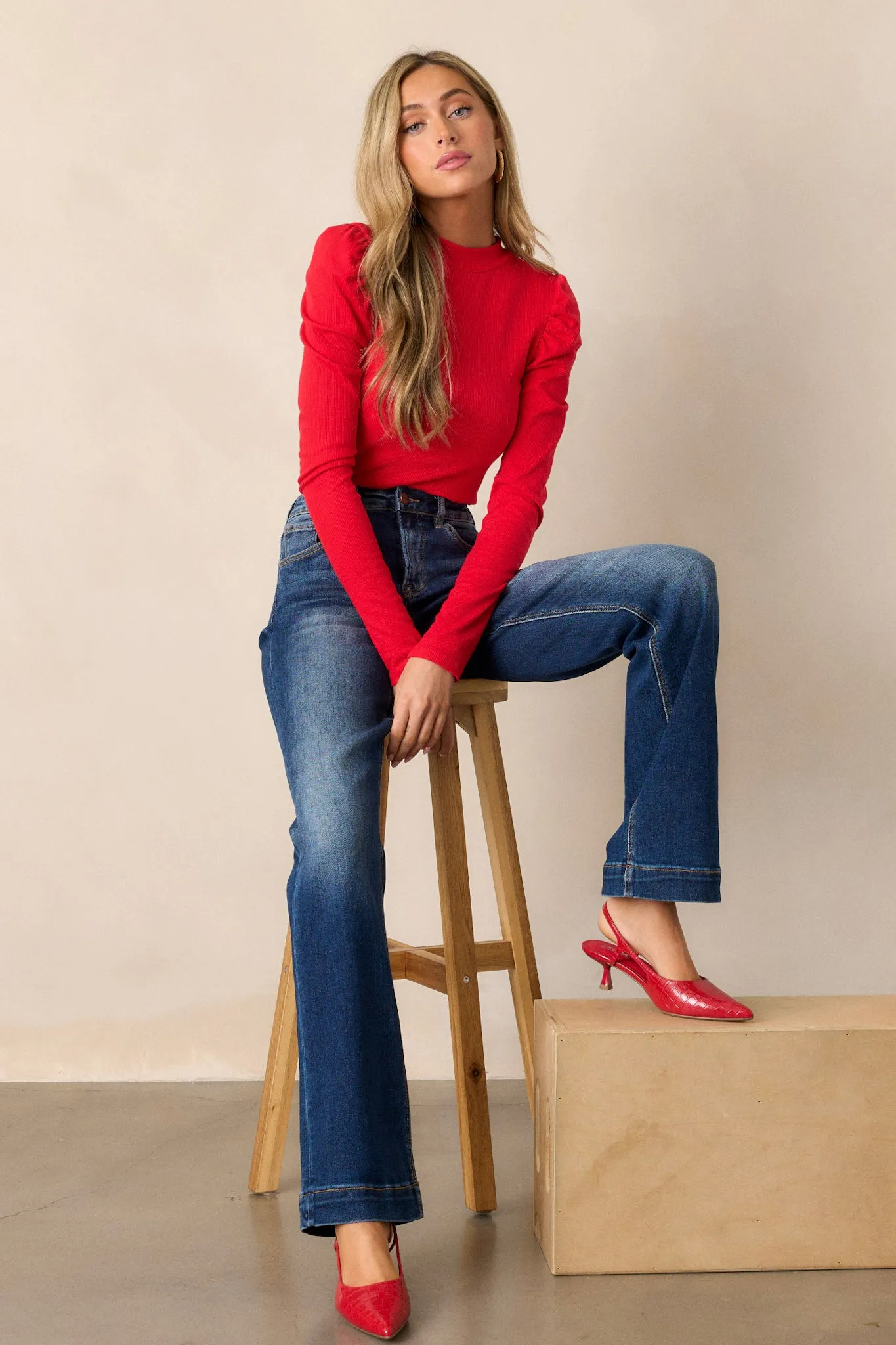 Chic Minimalist Long Sleeve Ribbed Red Top