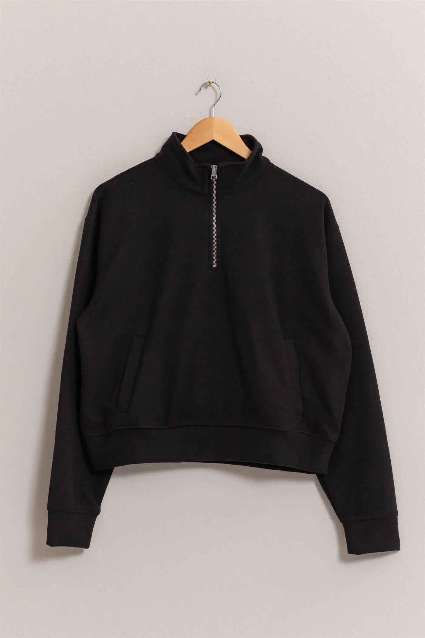 DZ25A584-Half Zip Sweatshirt With Front Pockets